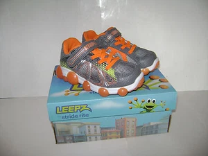 NIB Stride Rite Leepz Light Up Sneaker Boys Shoes size 7 M Summer Grey Orange - Picture 1 of 8