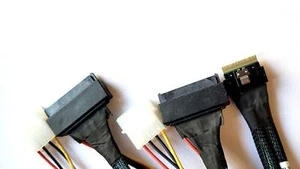 Câble SlimSAS SFF-8654 8i vers 2x SFF-8639 U.2/U.3 - PCIe gen4 - Photo 1/2