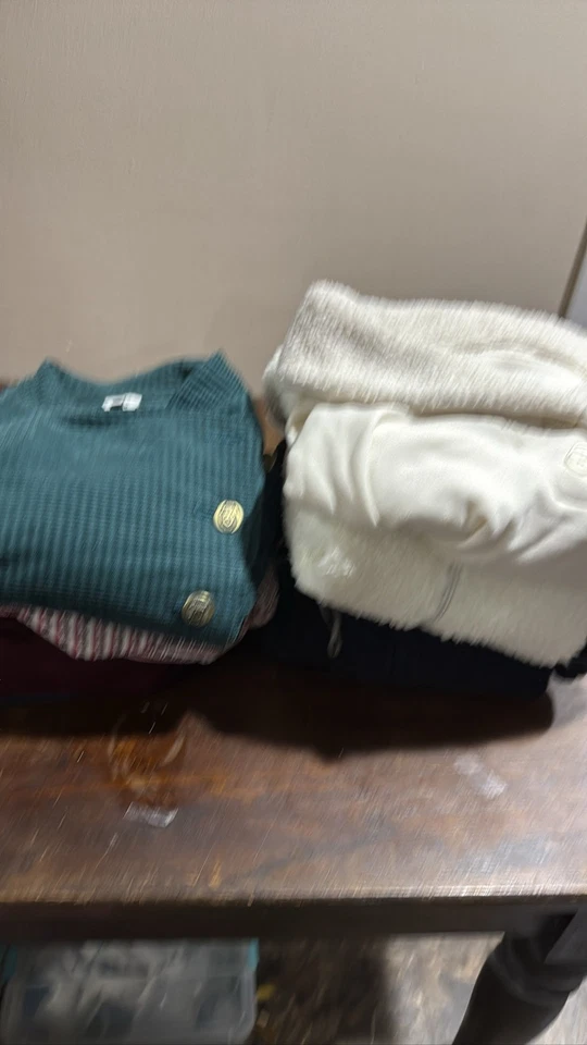 Mujer Ropa a granel Suéteres Chalecos y Envolturas, Lote de 8 Foto 1 de 4