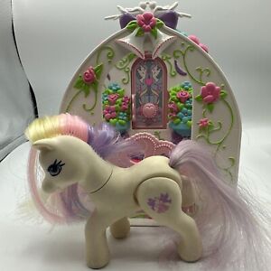 Hasbro My Little Pony G2 Wedding Chapel Dainty Dove 1997 MLP Not Complete