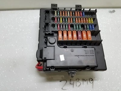 2003-2004-2005 BMW Z4 caixa de relé de fusível interior E85 6906539 - Imagem 1 de 4