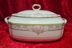 NORITAKE BONE CHINA BARRYMORE #9737 COVERED VEGETABLE SERVING BOWL - NEW - Picture 1 of 7