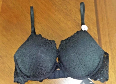 H&M Womens Push Up Medium Lift Lace Padded Bra Color Black Size 34 C NWT - Image 1 of 4