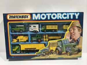 Matchbox Motorcity MC7 Farming Gift Set inc Kenworth Cabover, Land Rover 90 - Picture 1 of 7