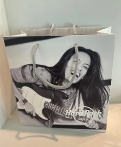 Collectable Hard Rock Cafe 5.25" x 8.5" Gift Bag R5 - Picture 1 of 6