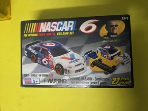 NASCAR Mega Blocks Mark Martin Building Set NIP - Picture 1 of 2