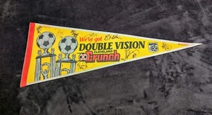 Cleveland Crunch 1995-96 "Double Vision" Pennant Signed by Team 12" X 30 "  - Picture 1 of 2