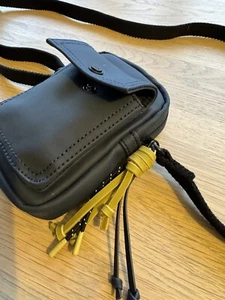 White Stuff Cross Body Phone Case Navy blue - Picture 1 of 10