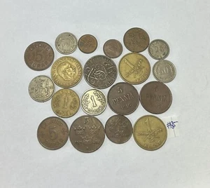 Lot Of 19 European Coins 1916-1946 - Finland 5 Pennia 1916,1917 & More - Lot #85 - Imagen 1 de 2