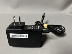 Adattatore AC Bestec modello NA0181WAA +12V 1,5A - Foto 1 di 7