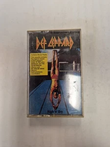 DEF LEPPARD- HIGH 'N' DRY CASSETTE TAPE LIKE NEW  - Picture 1 of 3