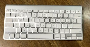 Apple Bluetooth Wireless Magic Keyboard model number A1314 - Picture 1 of 8