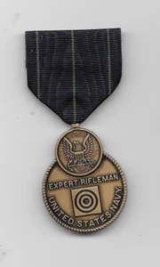 US83 US NAVY EXPERT RIFLE MEDAL - FULL SIZE - Bild 1 von 2