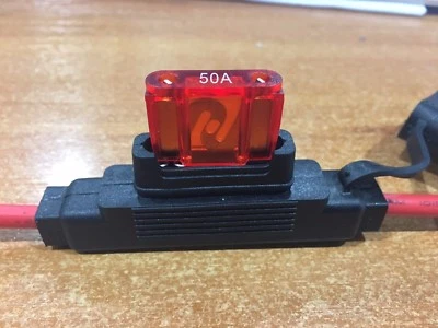 Inline Blade Fuse Holder Maxi Type – 50 AMP 8AWG x 1 Plus 2 x 50AMP Fuses - Image 1 of 4