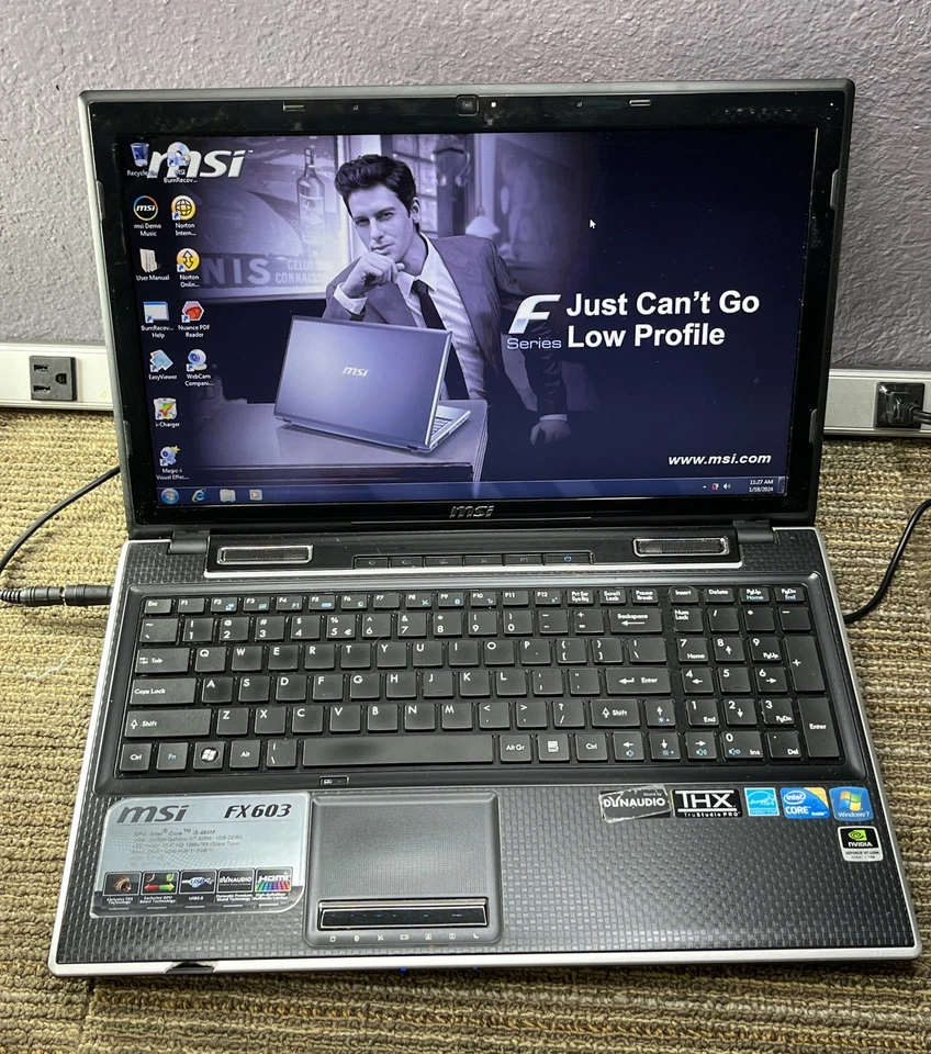 MSI MS-16G4 Intel Core i5 15.6" Windows 7 250 HDD 6GB DDR RAM 84678 Foto 1 de 4