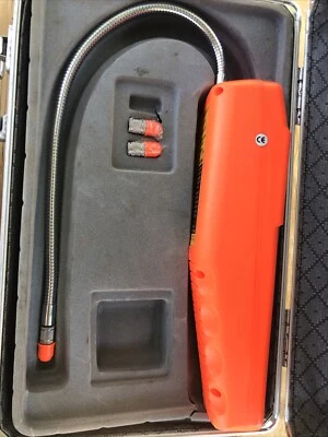 Cen-Tech Electronic Freon & Halogen Leak Detector 92514 BB3 - Image 1 of 4