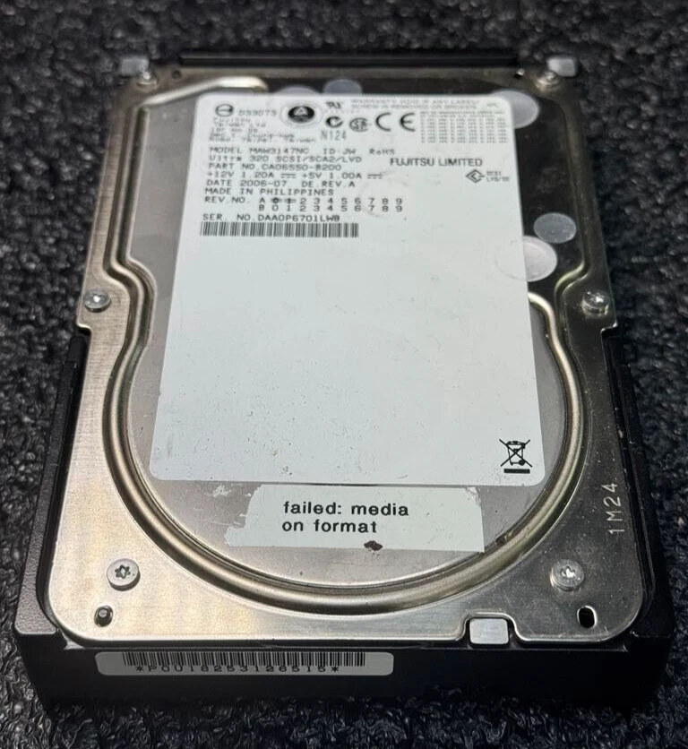 Fujitsu CA06550-B200 MAW3147NC 146GB 10K RPM 8 MB 80 Pin Ultra-320 SCSI HDD 3.5" - Image 1 of 4