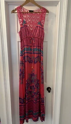 Maxi Vestido Hale Bob Tejido Seda y Crochet Talla M Rosa Usado en Excelente Condición Foto 1 de 4