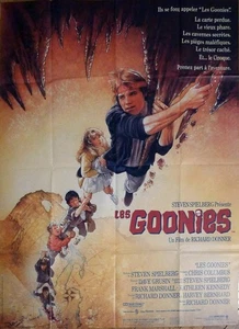 THE GOONIES - BROLIN / STRUZAN ART / Spielberg - reedición gran póster de película - Imagen 1 de 1