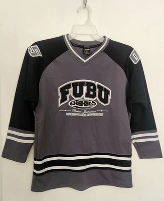 FUBU THE COLLECTION Jersey Juvenil Grande 05 Y2K ENORME BORDADO Parche Clase Mundial Foto 1 de 4