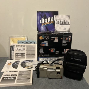 Olympus D-340L Digital Camera 1.3 megapixel Lens 5.5mm 1:2.8 W/Box Case &Manuals - Picture 1 of 8