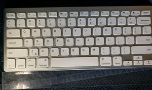 Anker A7726 White Ultra Compact Slim Profile Wireless Bluetooth Keyboard - Picture 1 of 2
