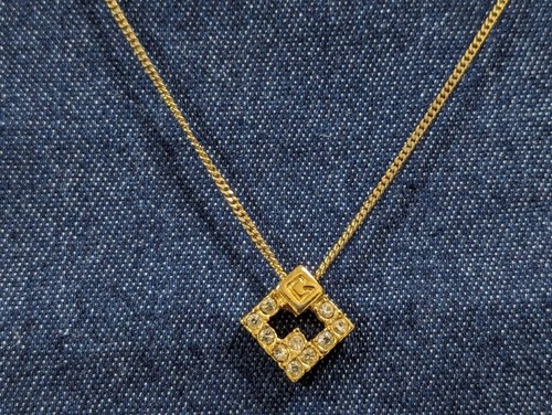 Collana GIVENCHY n.1865 autentica