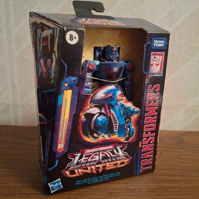 Transformers Legacy United - Cyberverse Universe Chromia - Deluxe Class NEW - Image 1 of 4