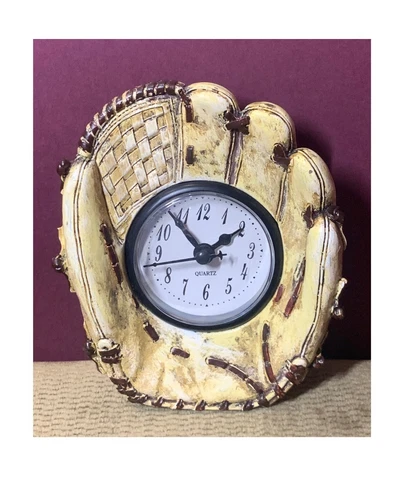 RESIN BASEBALL GLOVE FOR A DESK/MANTEL CLOCK - TESTED Cover