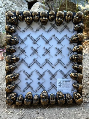 Marco de fotos caras góticas Foto 1 de 3