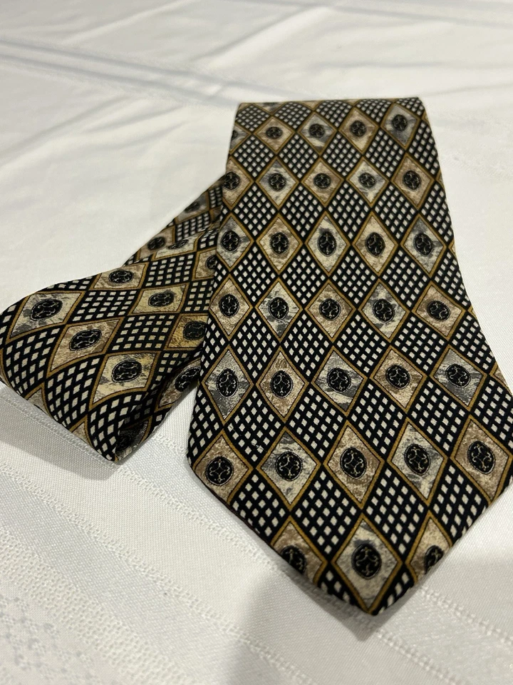 Genuina y única “Corbata Christian Dior 100% Seda”.. - una de su tipo..  Foto 1 de 4