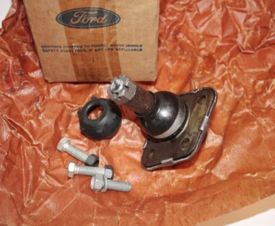 NOS 1961 to 1969 Lincoln Continental Upper Ball Joint -Drivers Side C1VY-3049B - Image 1 of 3