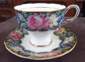 Taza de China y platillo de hueso rosa Paragon hecho en Inglaterra - Imagen 1 de 1