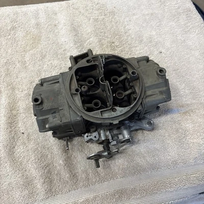 ¡Solo piezas! Carburador de 3 barriles Holley 3916-1S CFM. Camaro Yenko 427.    JP Foto 1 de 4