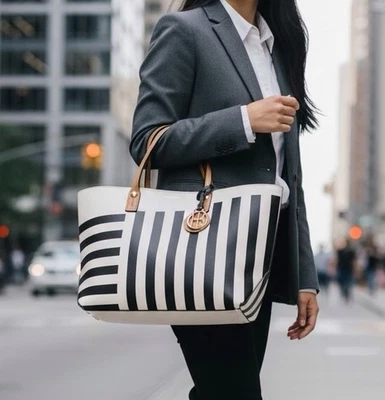 Bolso de Mano HENRI BENDEL Grande Negro Blanco a Rayas Foto 1 de 4