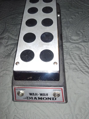 ARIA DIAMOND WAH - WAH PEDAL f/ GUITAR - JAPAN - Image 1 of 4