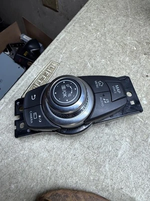 17 18 19 Infiniti QX30 Navegación Infotainment Perilla 5DA1B 21E06 Foto 1 de 2