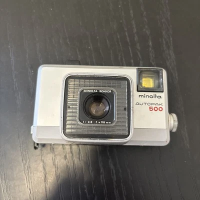 Cámara fotográfica retro Minolta Autopak 500 126 1966 - sin correa. Sin probar  Foto 1 de 4