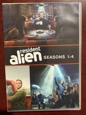 Resident Alien - The Complete Series, Season 1-4 (DVD, 11-Disc, Box-Set) Foto 1 de 2
