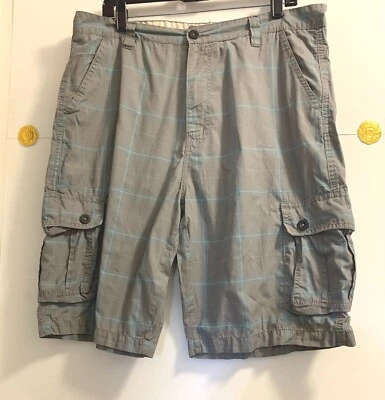 SHAKA WEAR PAPER DENIM & CLOTH  MEN SHORTS SZ 36 - Image 1 of 4