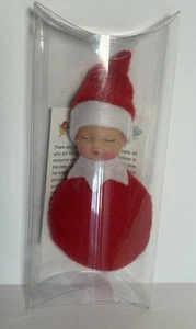 Baby Elfe schlafend magisch Baby Neugeborene Plüschpuppe in Nikolausmütze Weihnachten Spielzeug Neu in Verpackung - Bild 1 von 8