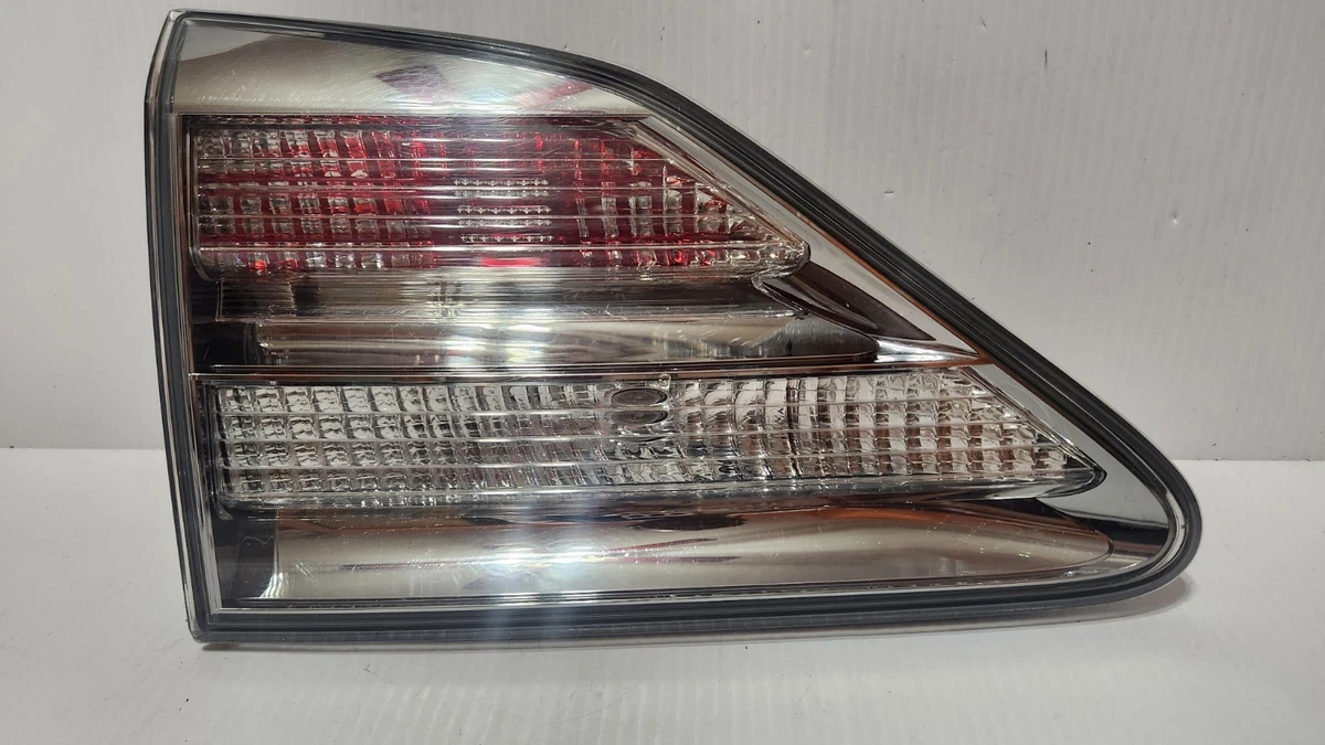 LEXUS RX350 右テールランプ LEXUS RX350 右テールランプ