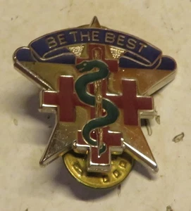 Vintage Gold Tone Be The Best Lapel Hat Jacket Pin Hospital Medical Doctor Nurse - Picture 1 of 8