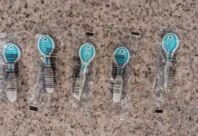 迷你牙刷旅行超轻背包远足 (x5 刷) — 第 1/3 张图片