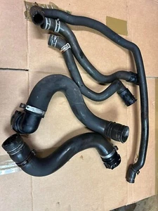 VAUXHALL CORSA VXR HANDKÜHLMITTELSCHLÄUCHE D MODELL 2008 - Bild 1 von 3