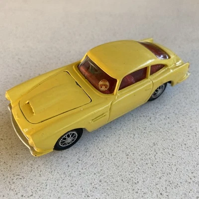 Corgi 218 Aston Martin DB4 Yellow RARE 1960 Original - image 1 of 4