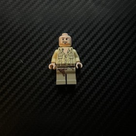 Lego Indiana Jones Minifigure 7199 Open Shirt Open-Mouth Grin