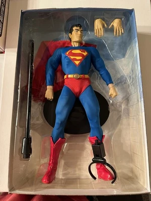 Коллекционная фигурка DC Direct Superman Classic 13 дюймов Deluxe с коробкой ЧИТАЙТЕ! - Изображение 1 из 4