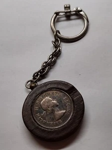 Elizabeth II DEI Gratia Regina Clamp Keychain - Picture 1 of 5