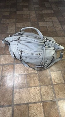 Bolso de Cuero Abro Gris Suave Usado Ocupado Grande Diseñador Lujo  Foto 1 de 4